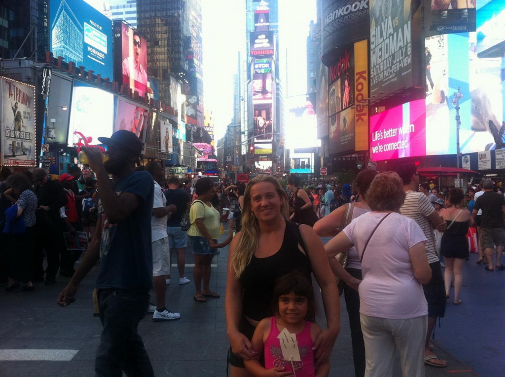 Trotamundos Family en la Plaza Times Square de Nueva York