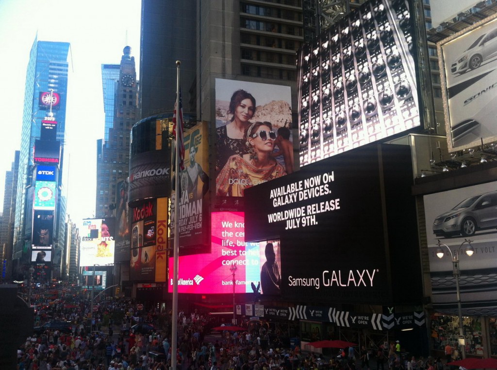 Trotamundos Family en la Plaza Times Square de Nueva York