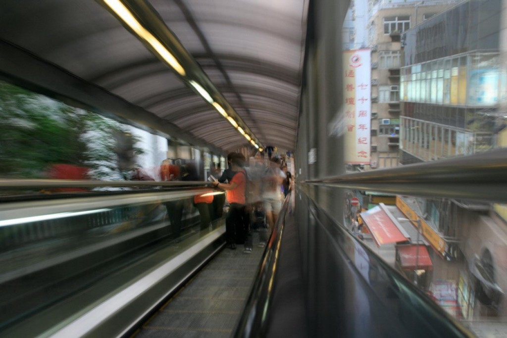 mid-levels-hong-kong-escalator-03