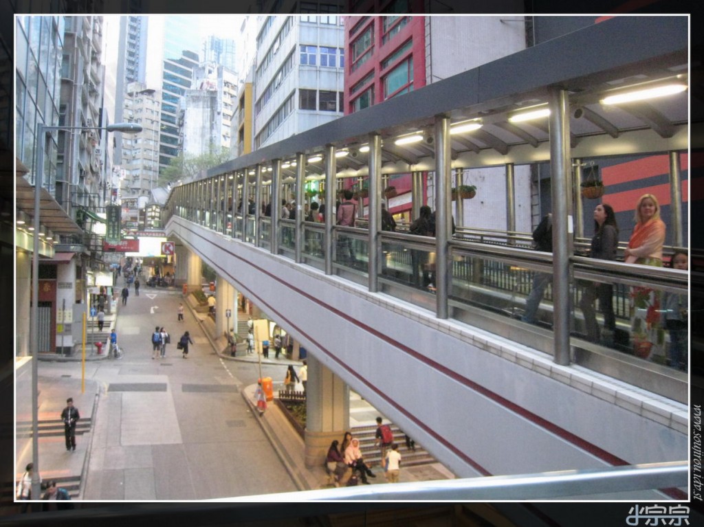 mid-levels-hong-kong-escalator-05